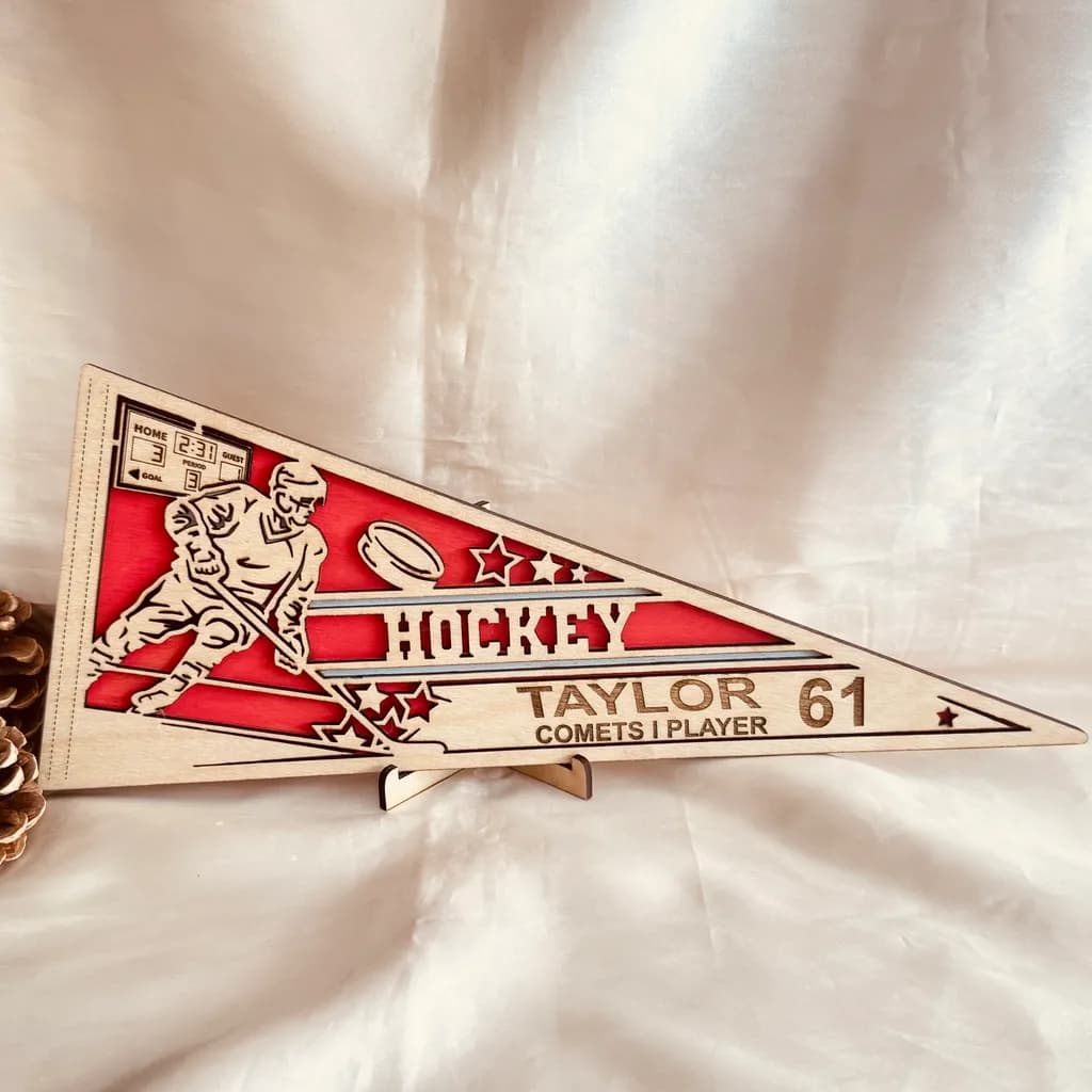 Hockey Dreams: A Personalized Comet's Journey in Wood Art