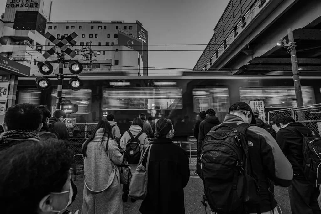 Urban Rhythm: A Black and White Journey Through the City’s Pulse