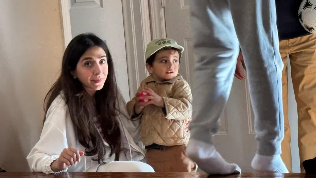 Moments of Joy: A Playful Encounter Between Mother and Child in Everyday Life