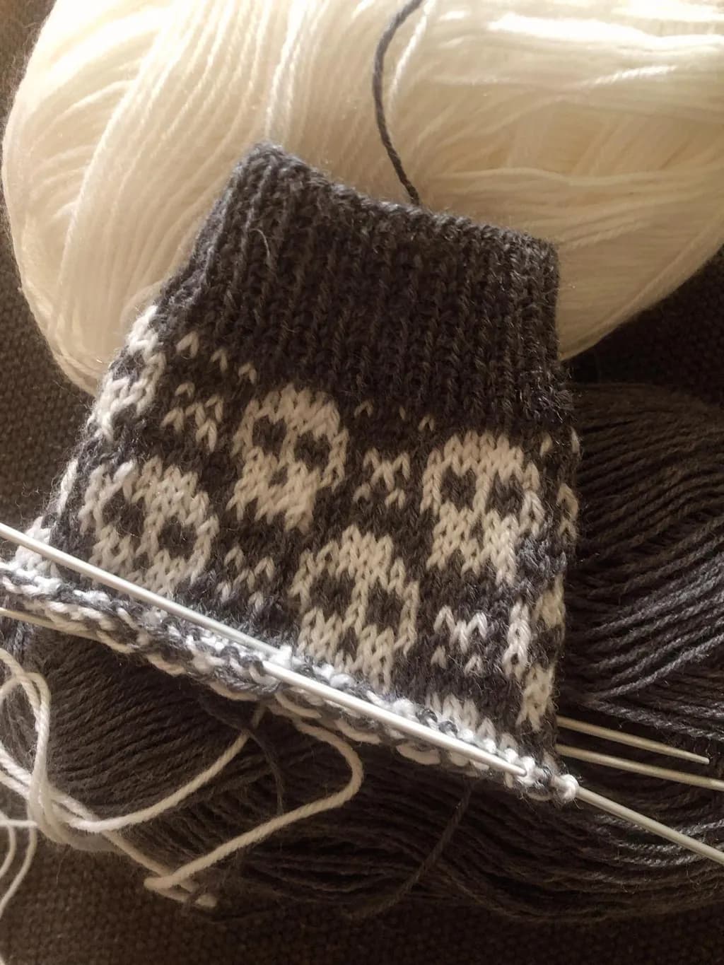 Skull Knit Pattern