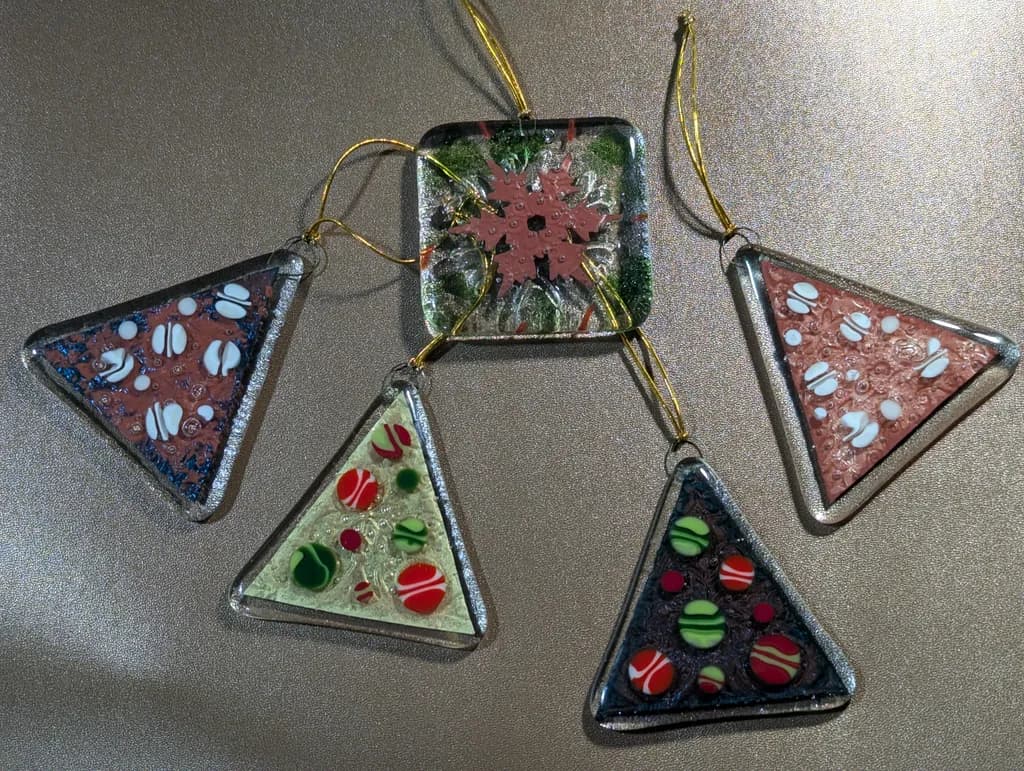Colorful Triangular Glass Ornaments: Festive Decorative Delights for Your Holiday Decor
