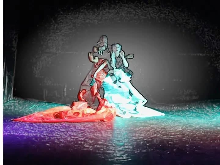 Ethereal Dance of Light and Emotion: An Abstract Performance Journey
