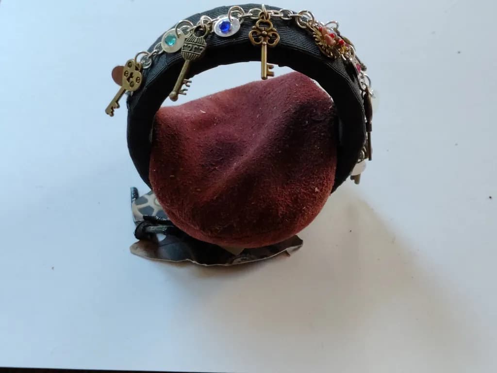 Whimsical Keychain Holder: A Unique Handmade Accessory for Your Treasures