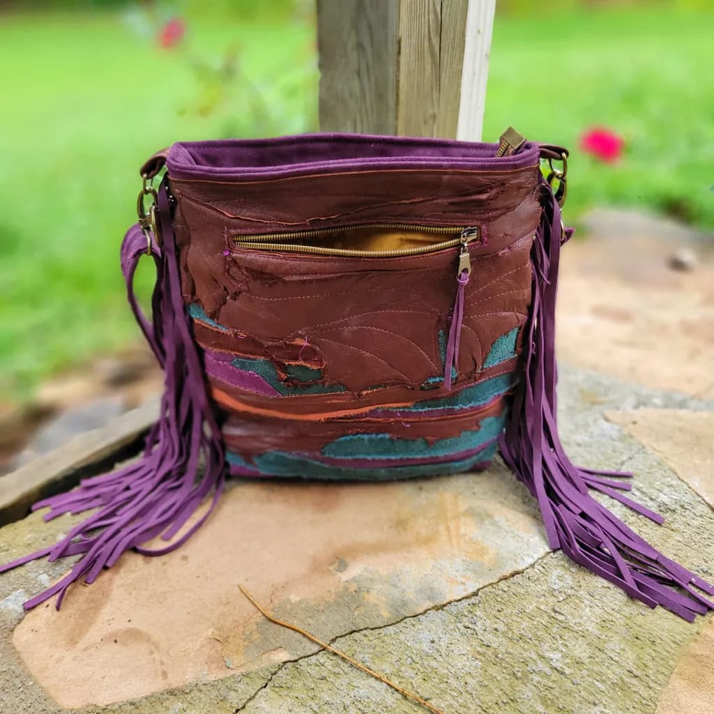 Vibrant Journey: A Handcrafted Leather Bag with Unique Textures and Colors