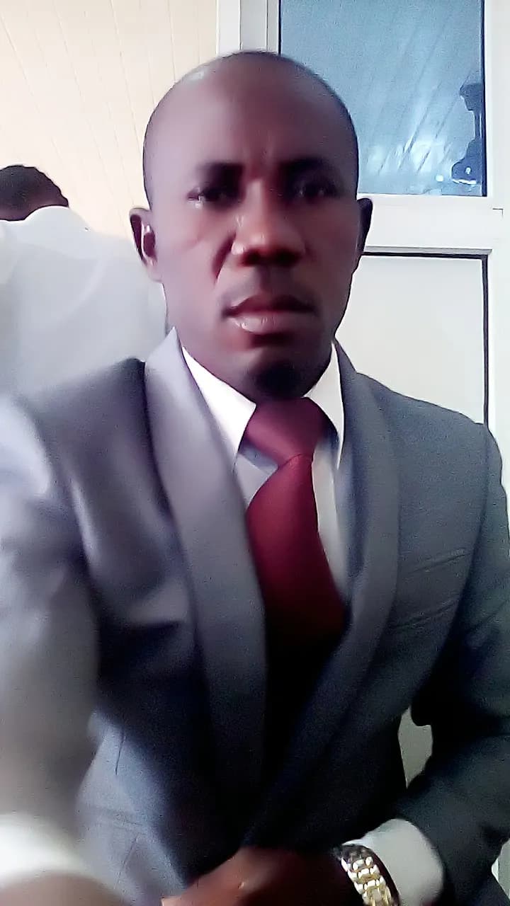 Elegant Confidence: A Portrait of Poise and Determination in Professional Attire