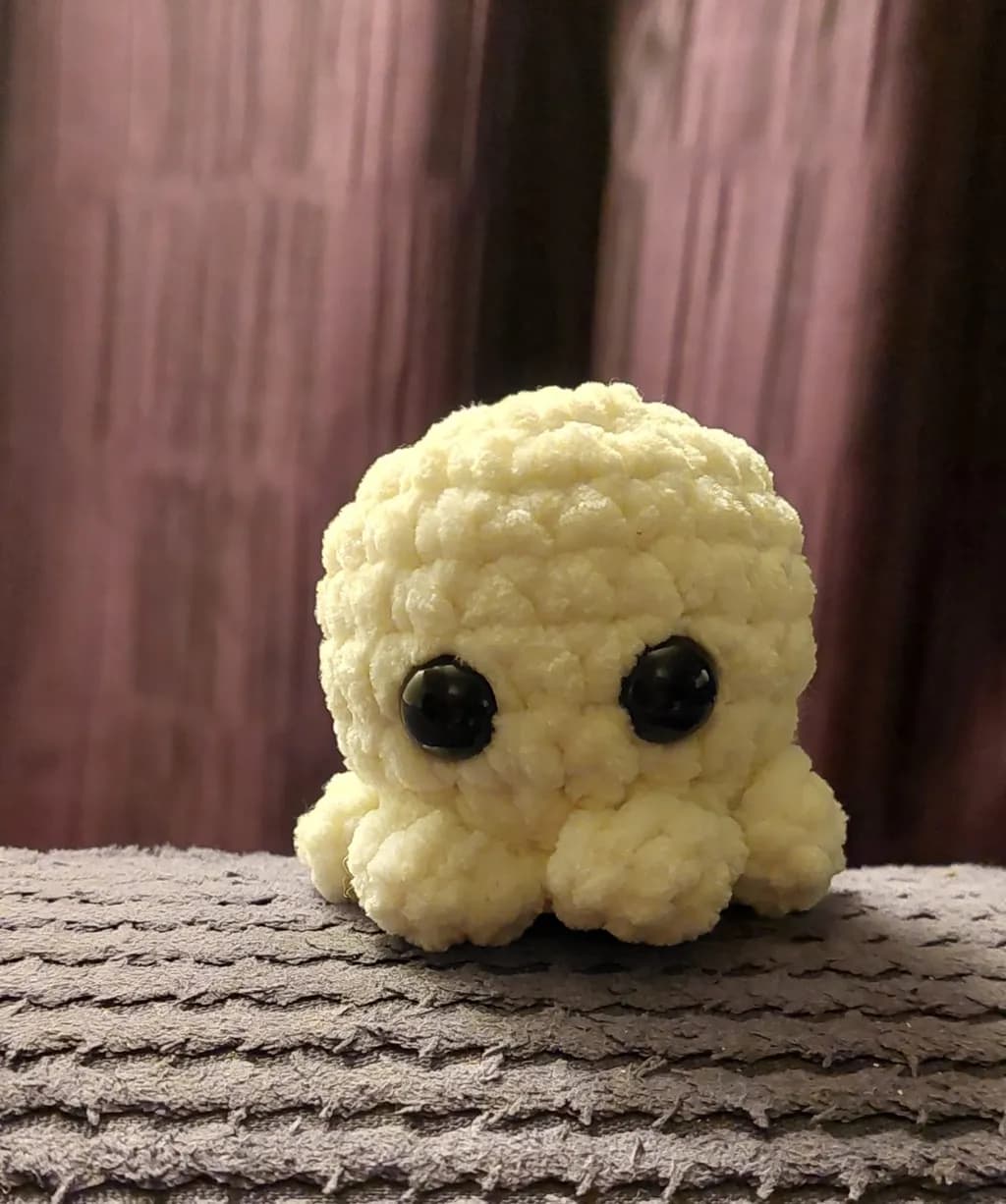 Whimsical Plush Octopus: A Soft and Adorable Sea Creature Companion