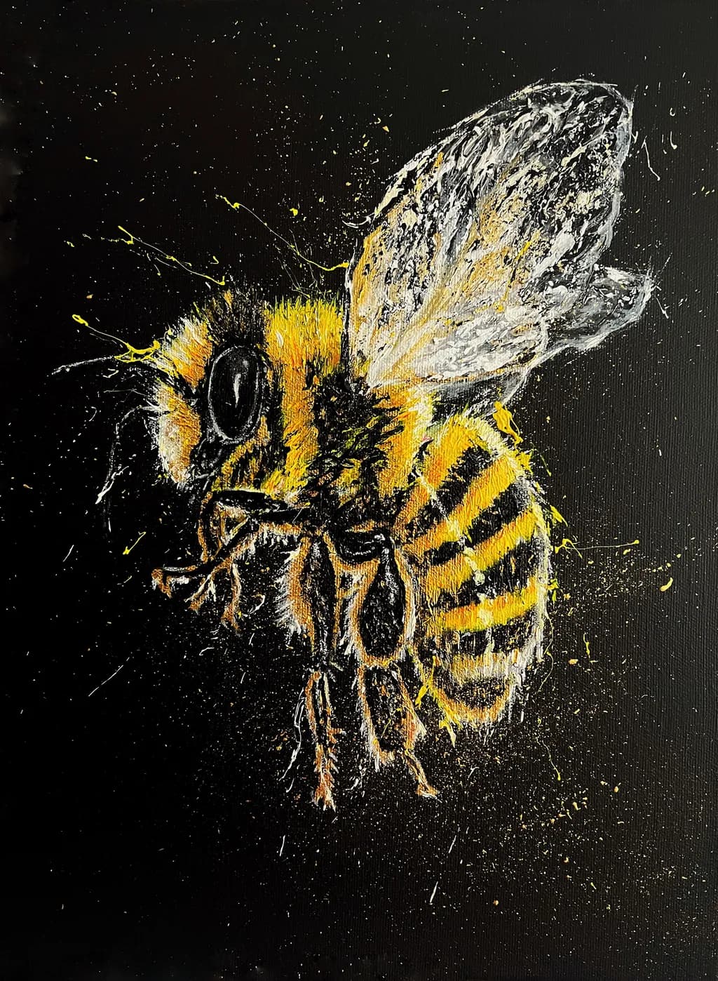 Buzzing Detail
