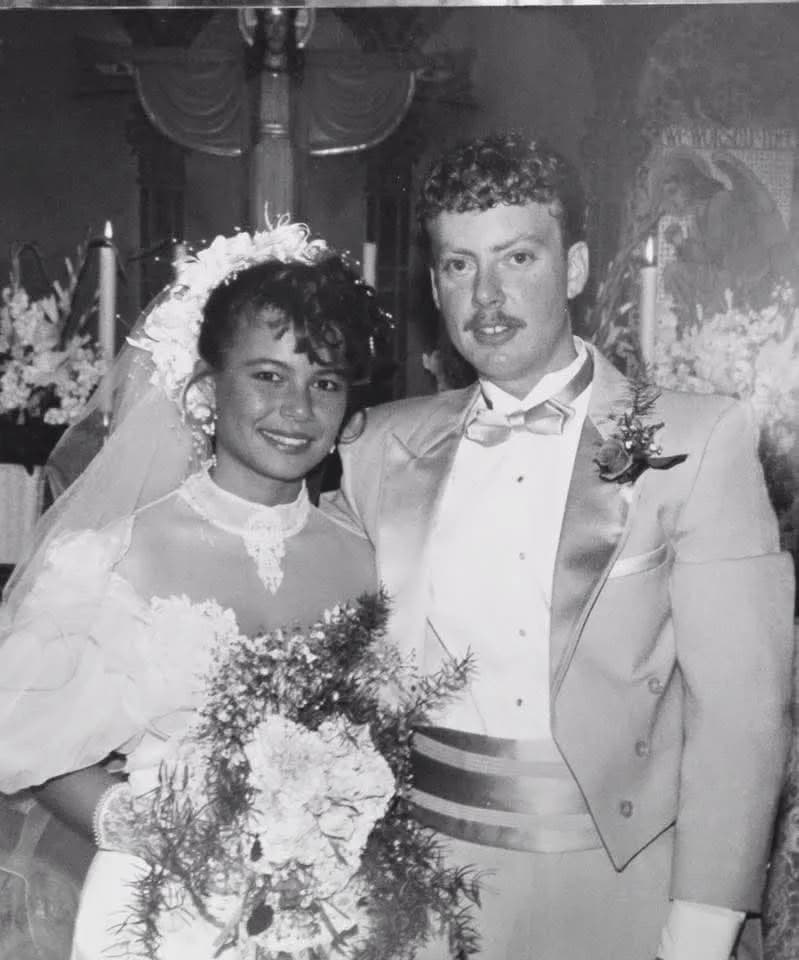 Timeless Love: A Vintage Wedding Celebration Captured in Black and White