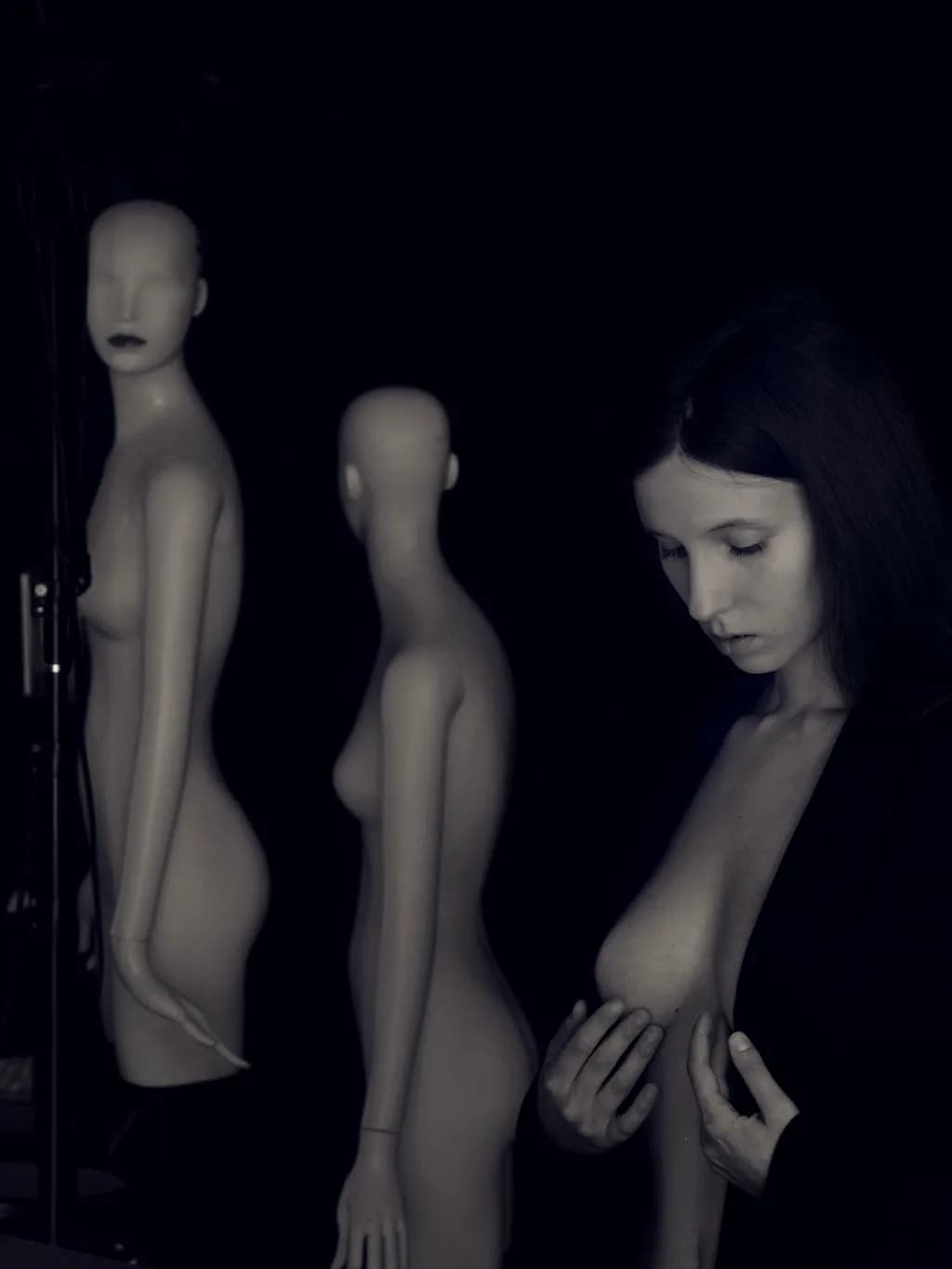 Reflections of Identity: A Dance Between the Real and the Artificial