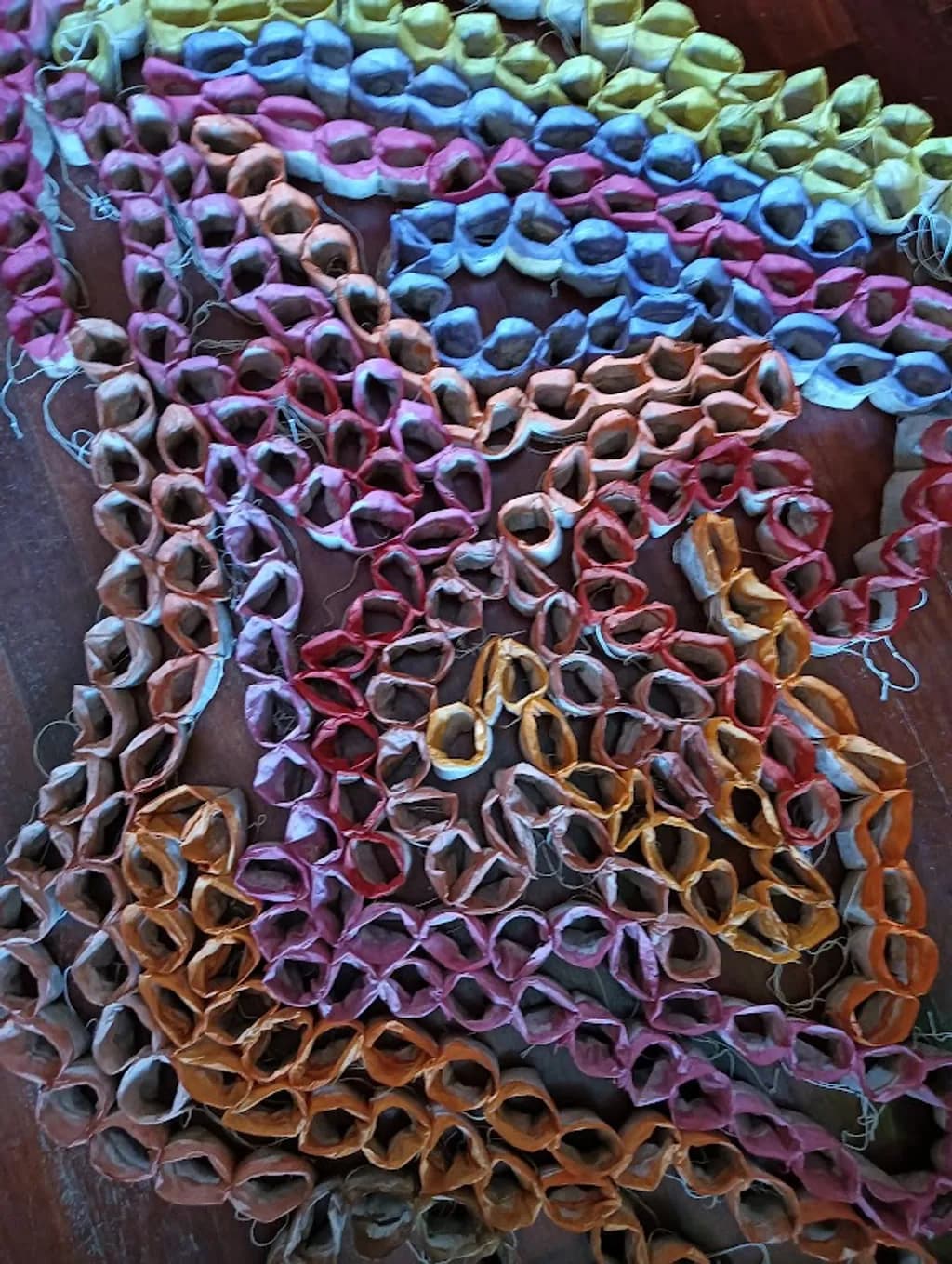 Chromatic Loopwork