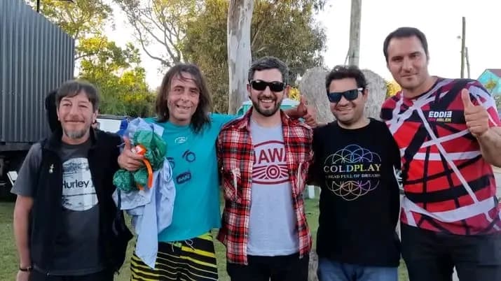Vibrant Connections: A Celebration of Friendship and Music in the Moment