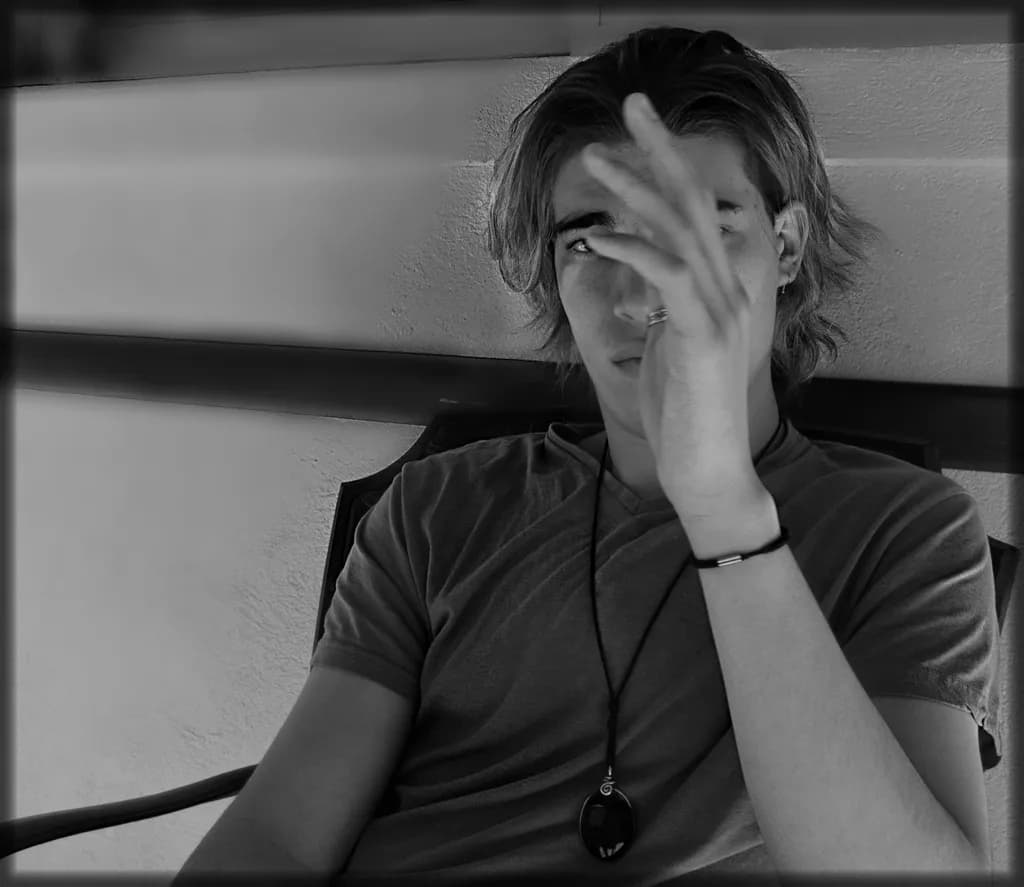 Contemplative Gesture