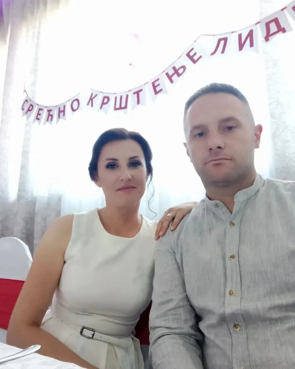 Celebrating Togetherness: A Moment of Joy and Connection at a Special Occasion