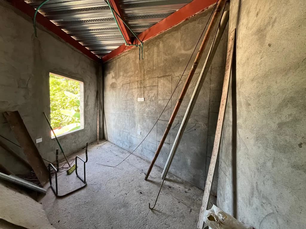 Unfinished Symphony: The Light and Shadows of Construction Spaces