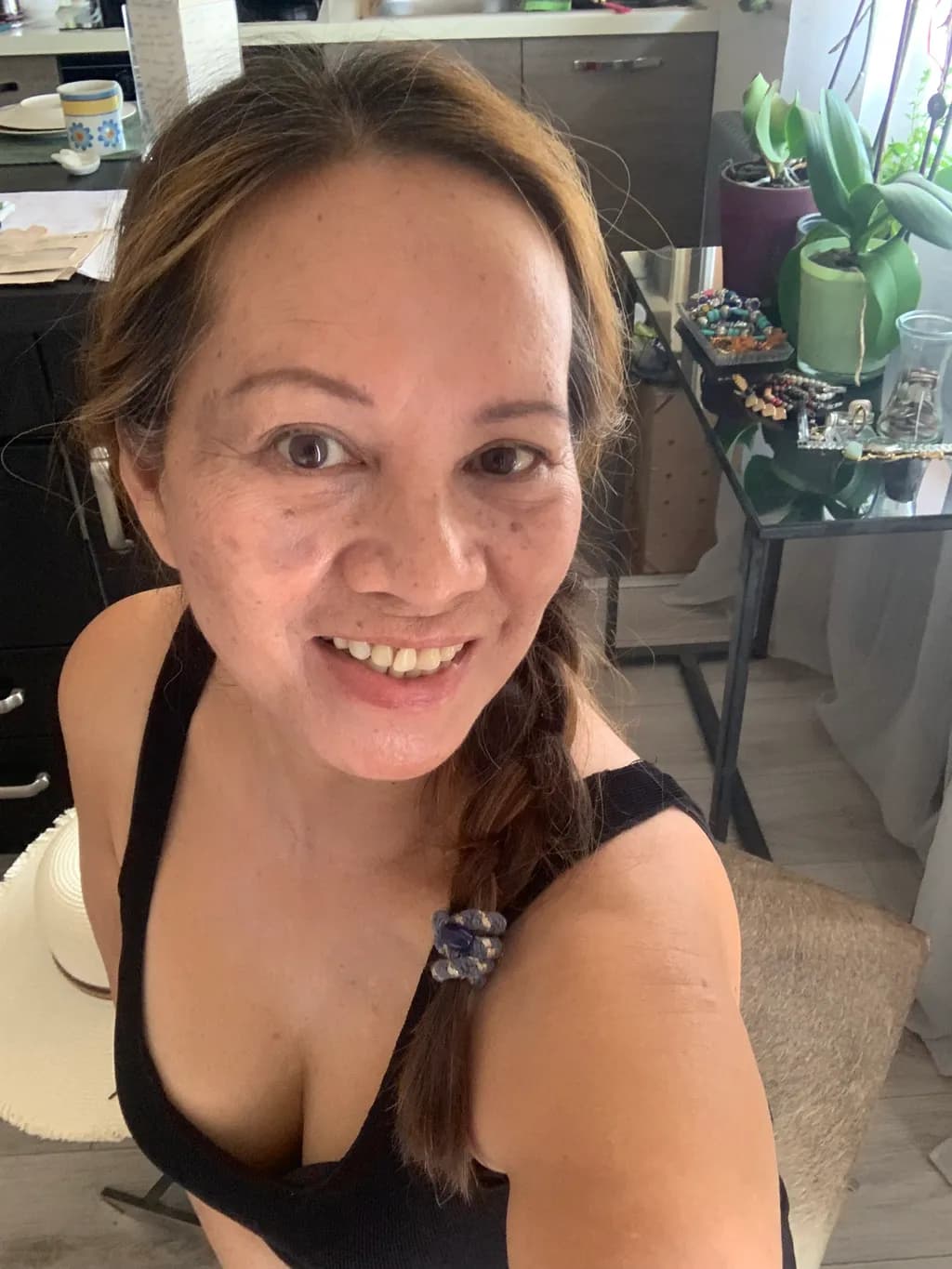 Radiant Confidence: Embracing the Beauty of Everyday Moments