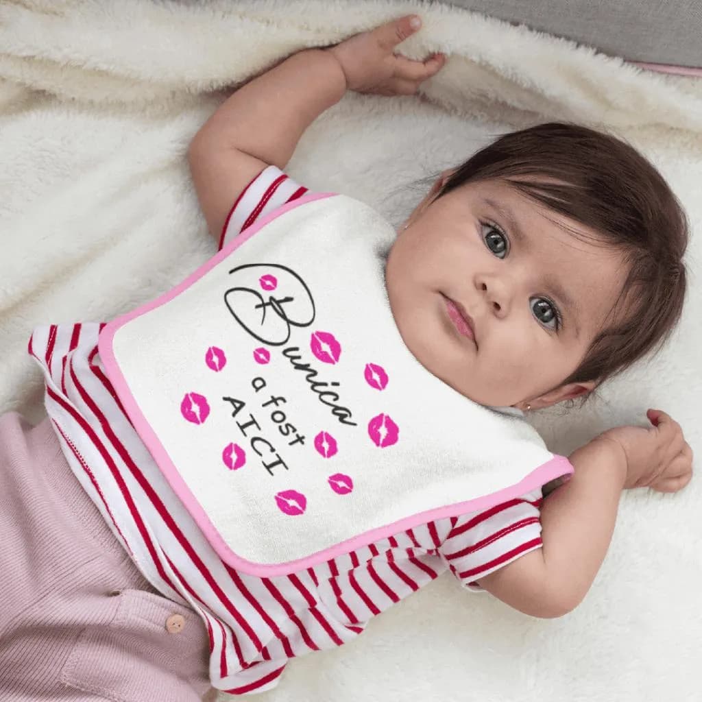 Sweet Kisses for Grandma: Adorable Baby Bib with Love and Laughter