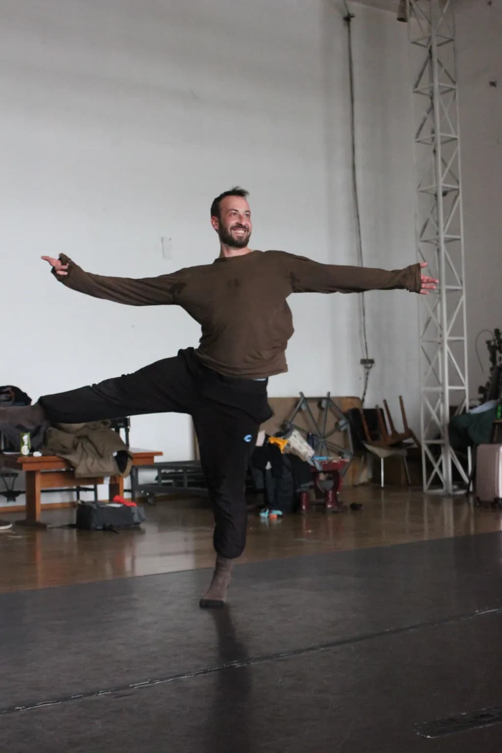 Joyful Expression in Motion: A Dance of Artistry and Performance