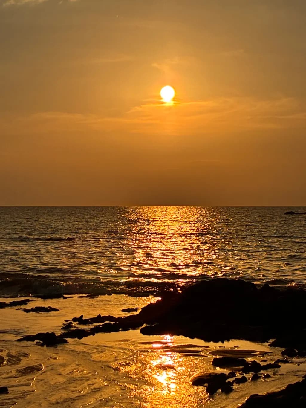 Golden Horizon Reflection