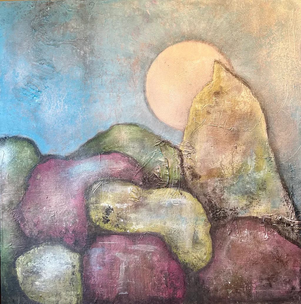 Sunlit Forms