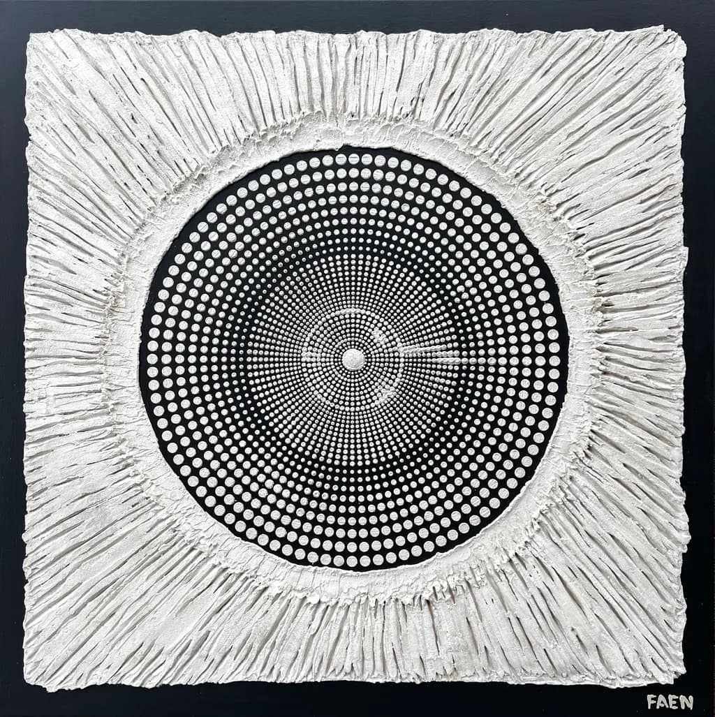 Ornament 32
