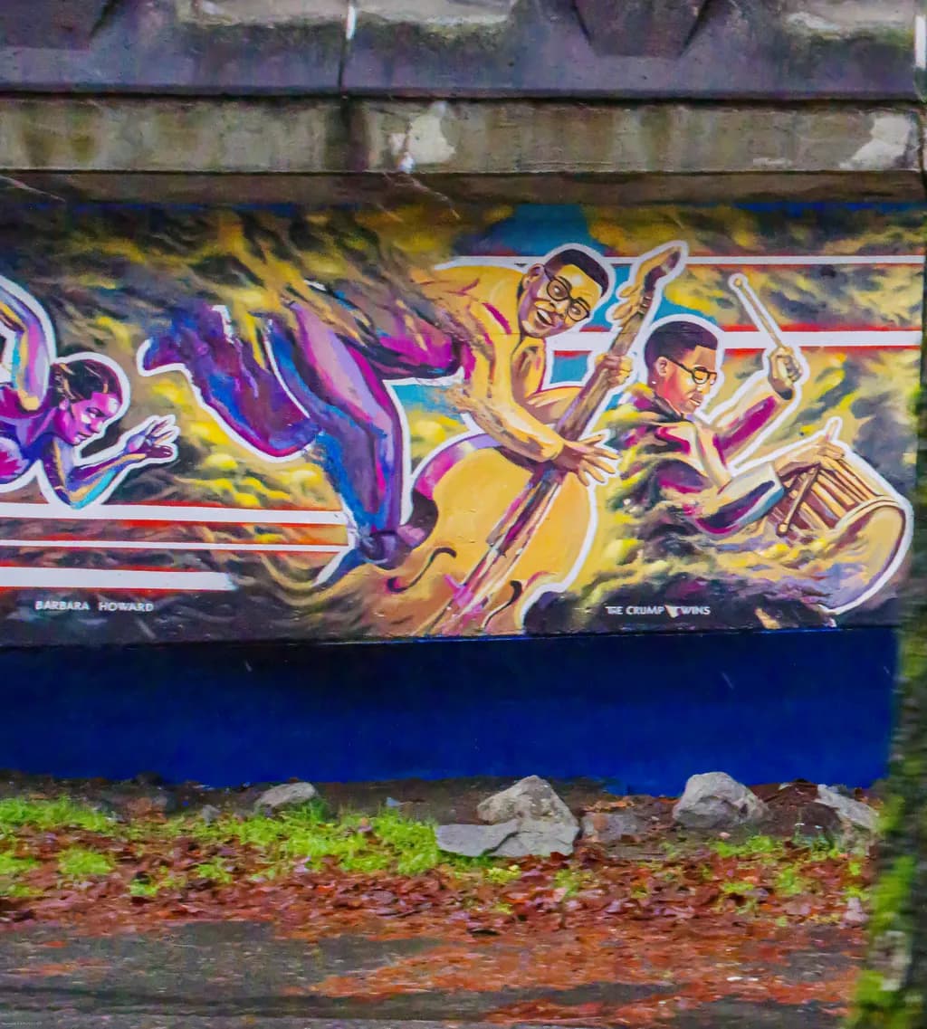 Mural in Motion