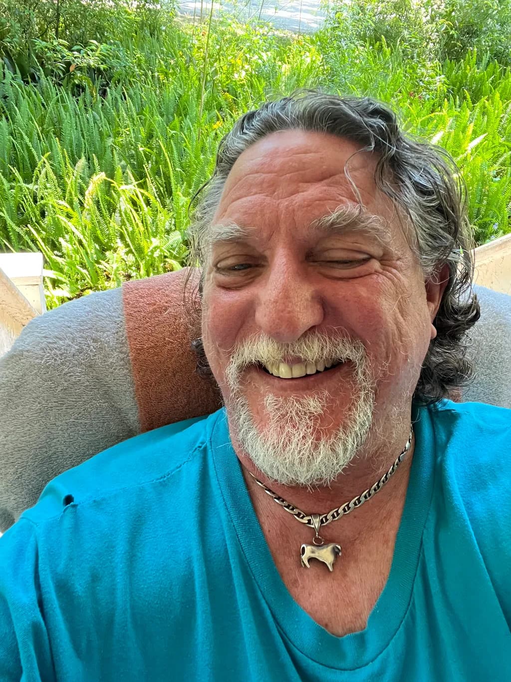 Joyful Serenity: A Portrait of Laughter Amidst Nature's Embrace