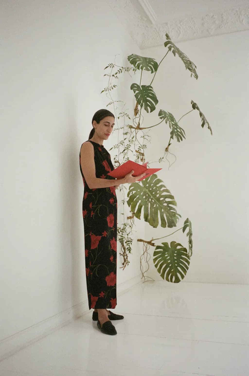 Whispers of Nature: A Serene Encounter with Flora and Fashion