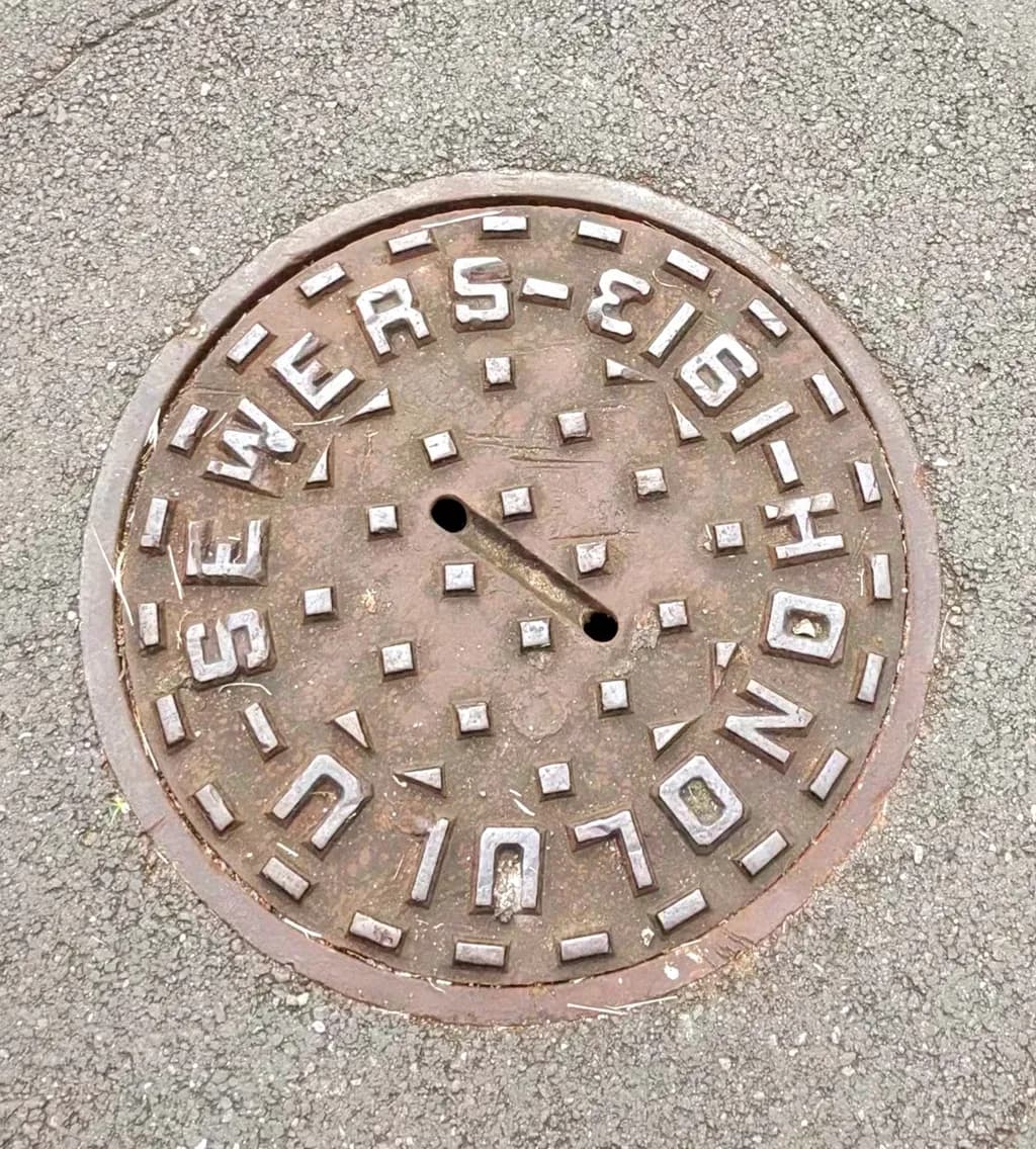Honolulu 1913 Manhole