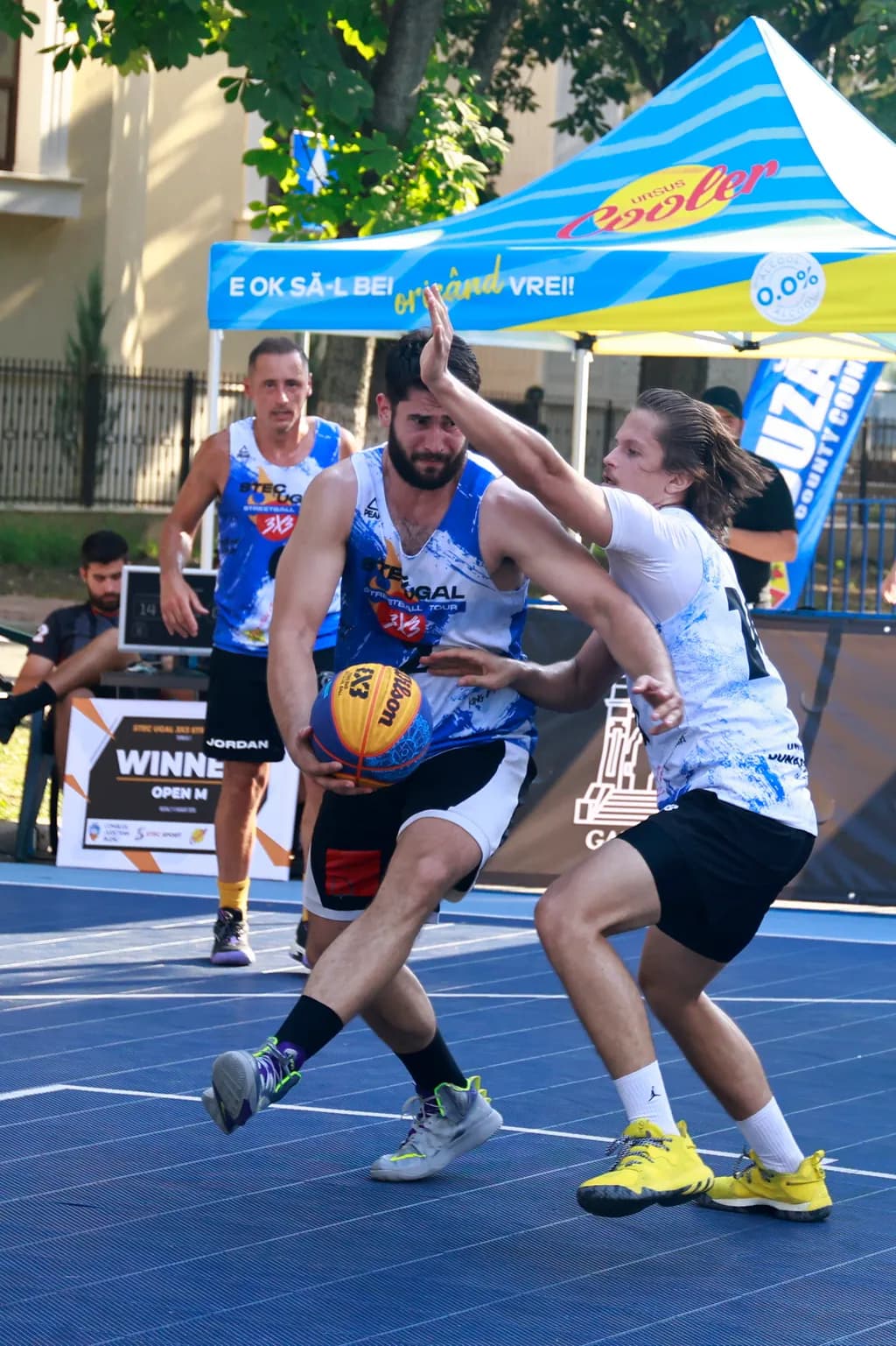 Dynamic Showdown: The Thrill of Competitive Basketball Action