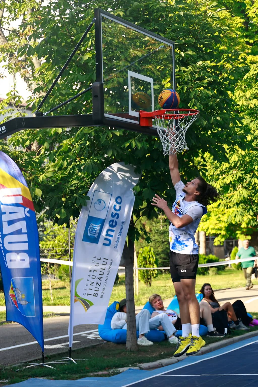 Urban Action: The Thrill of Competition in Basketball