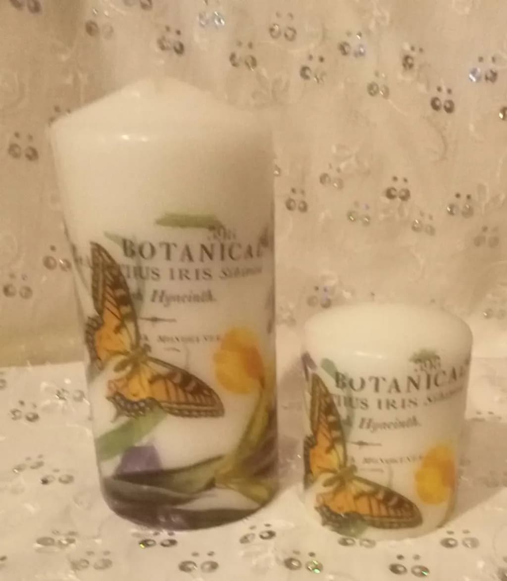 Botanical Glow Candle