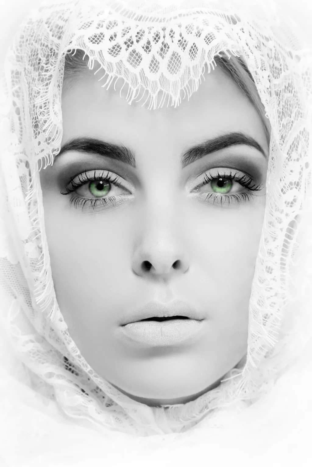 Lace Gaze
