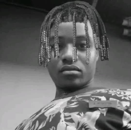 Urban Elegance: A Portrait of Identity and Style in Monochrome