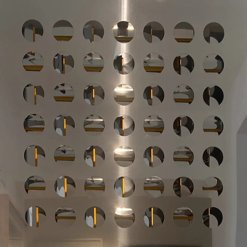Reflective Grid