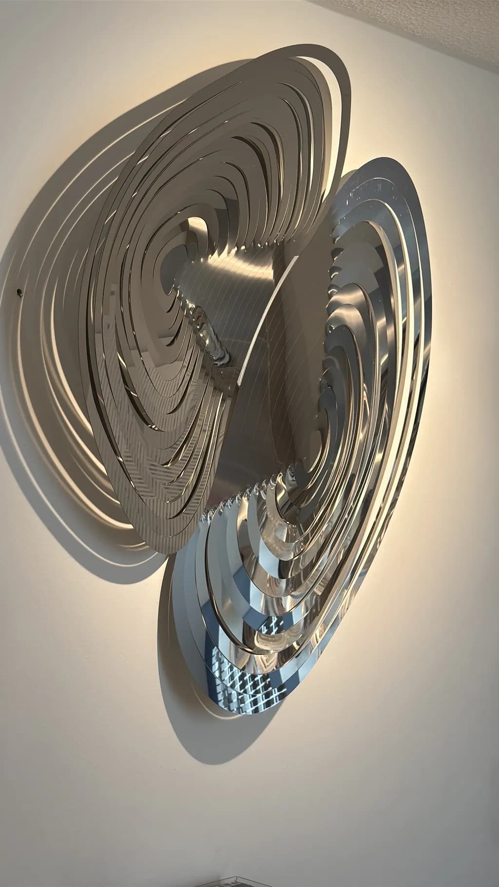 Reflective Currents