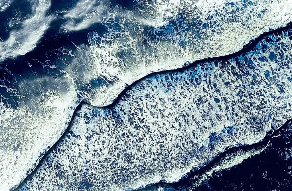 Dance of the Ocean
