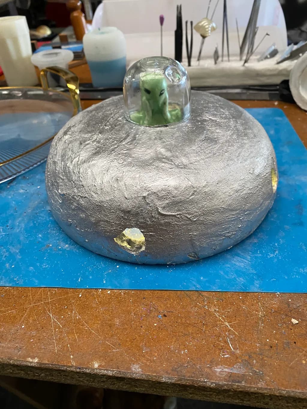 Alien Encounter Sculpture