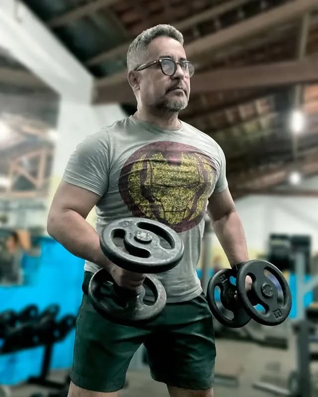 Iron Will: A Journey of Strength and Determination in the Gym
