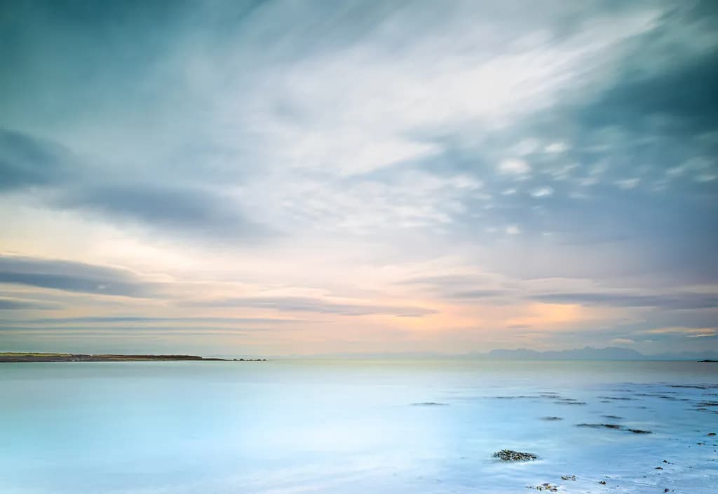 Quiet Horizon