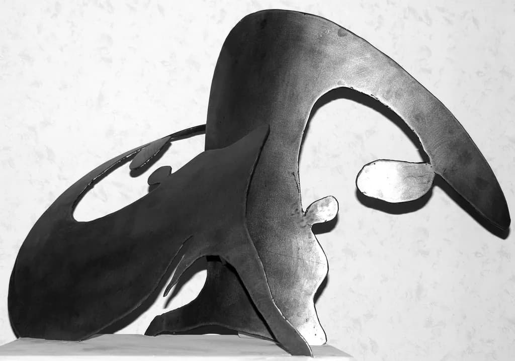 Abstract Form in Steel