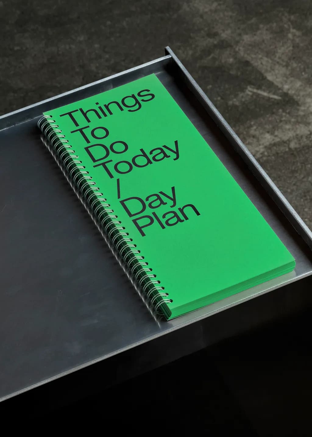Vibrant Green Day Planner: Your Essential Guide to Daily Productivity