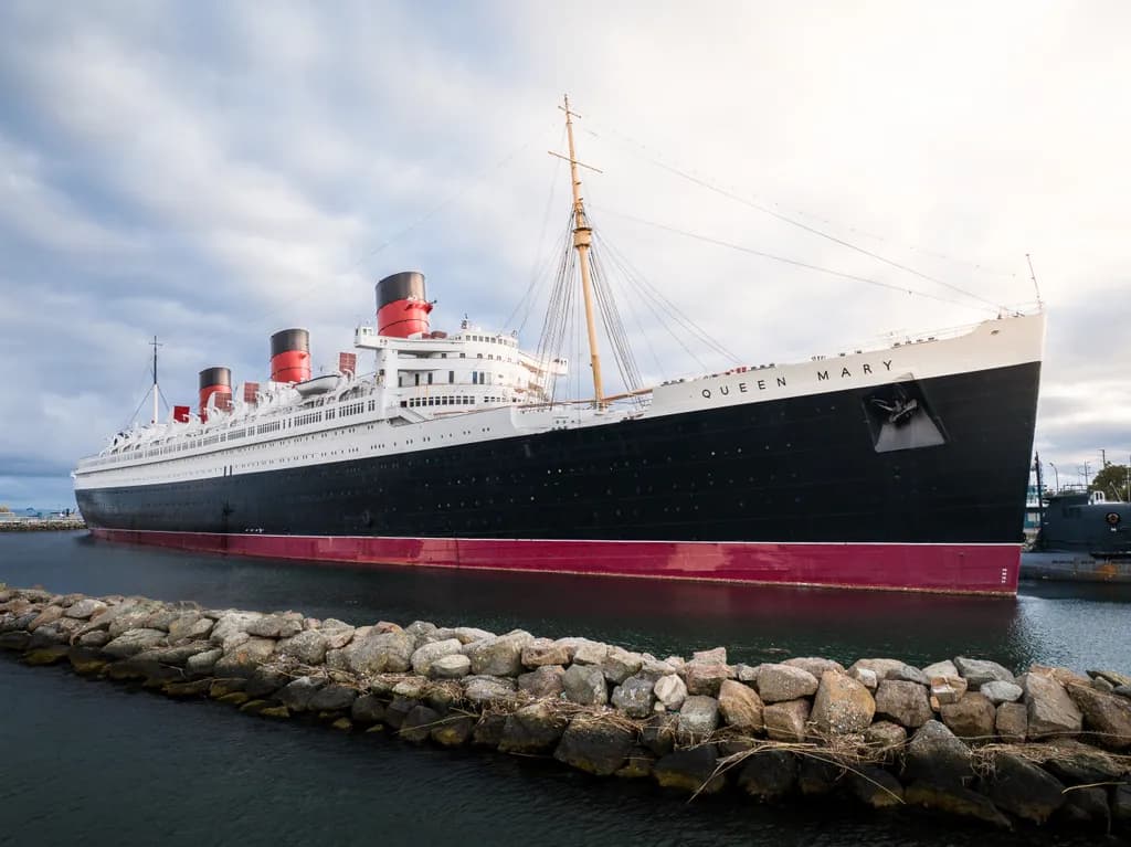Majestic Voyage: The Iconic Queen Mary in Serene Waters