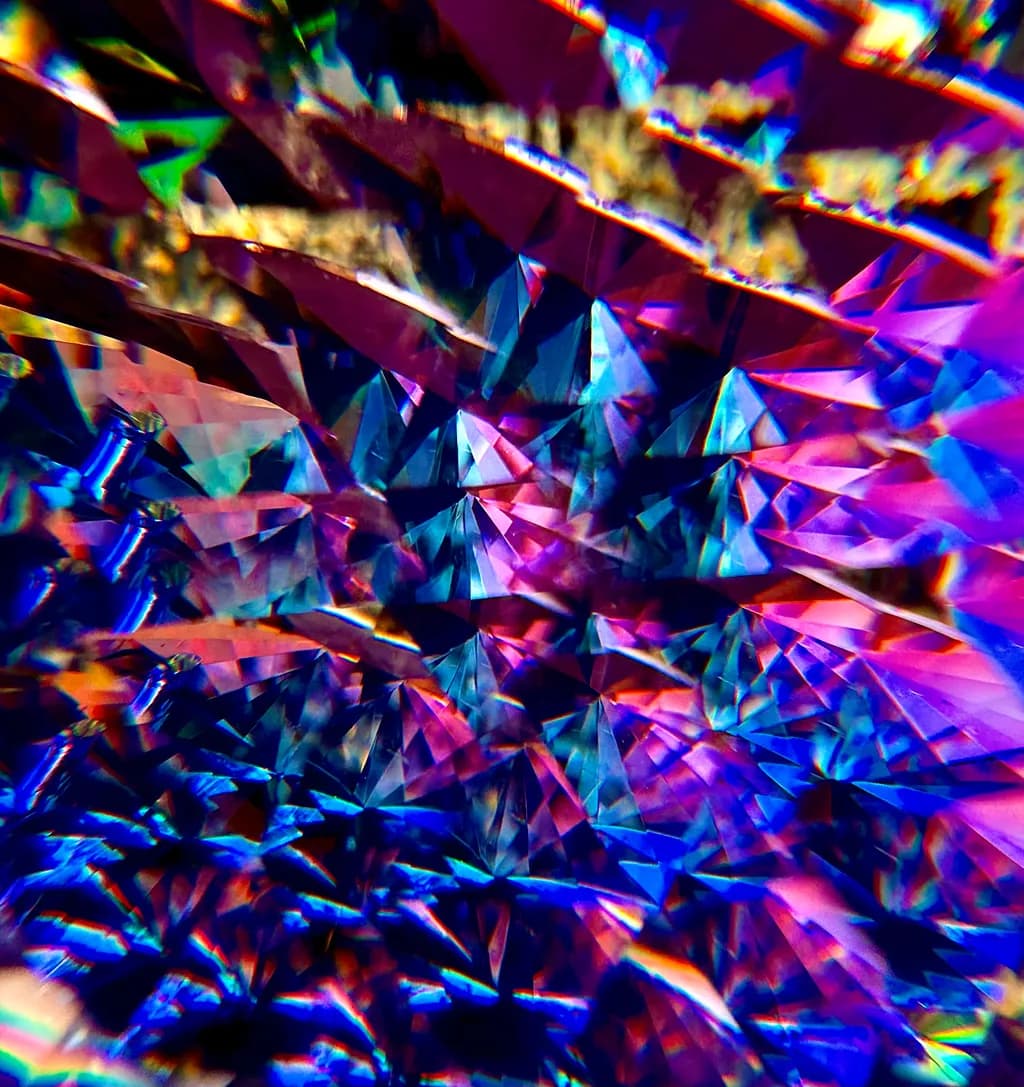 Vibrant Crystal Dreams: An Abstract Journey Through Geometric Iridescence