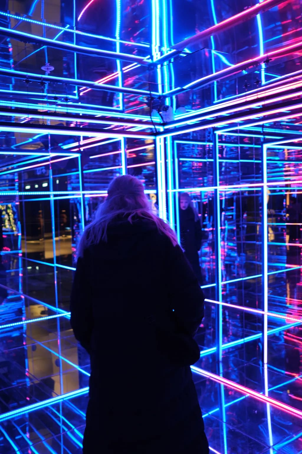 Neon Labyrinth: An Immersive Journey Through Light and Reflection