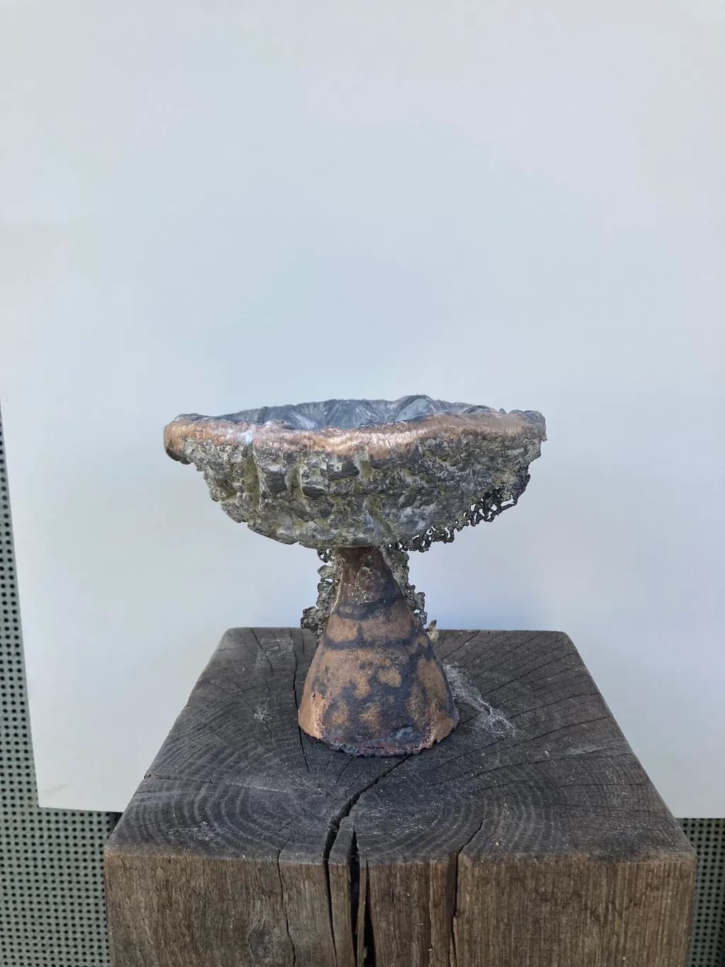 Ethereal Elegance: A Sculptural Fusion of Texture and Form in Contemporary Ceramics