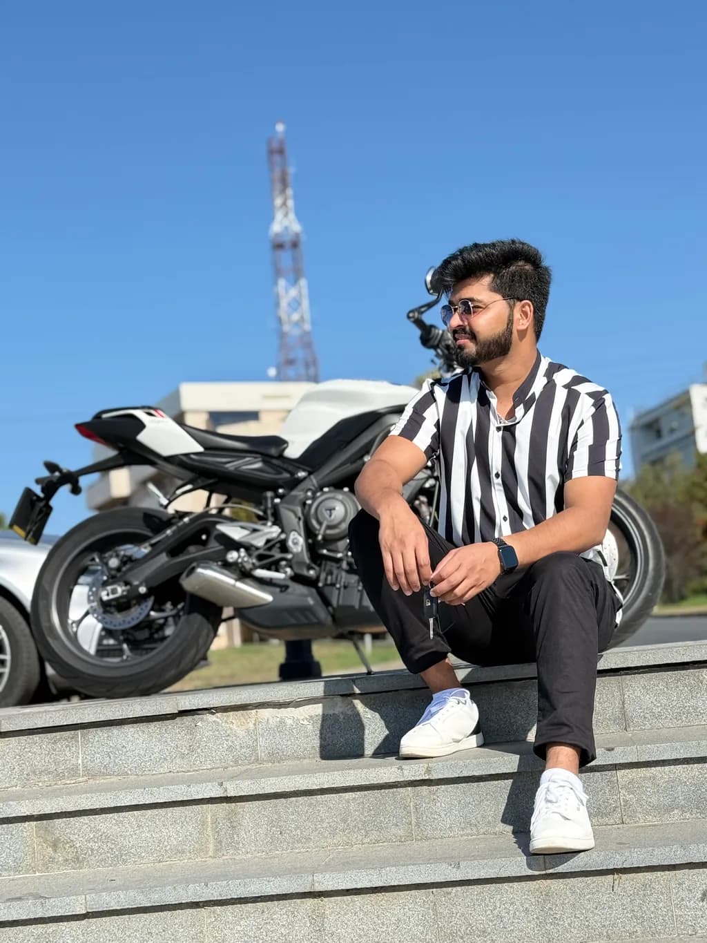 Urban Elegance: A Stylish Encounter with Freedom on Two Wheels