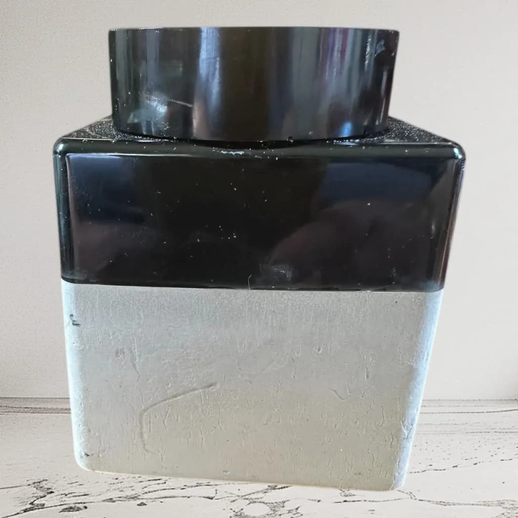 Sleek Geometric Container: A Modern Fusion of Black and Gray Elegance