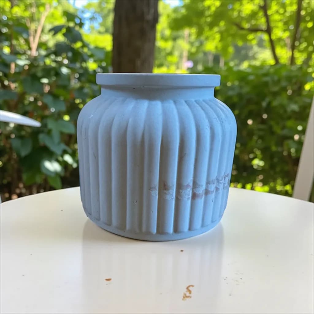 Ceramic Elegance: Modern Blue Striped Vase for Contemporary Decor