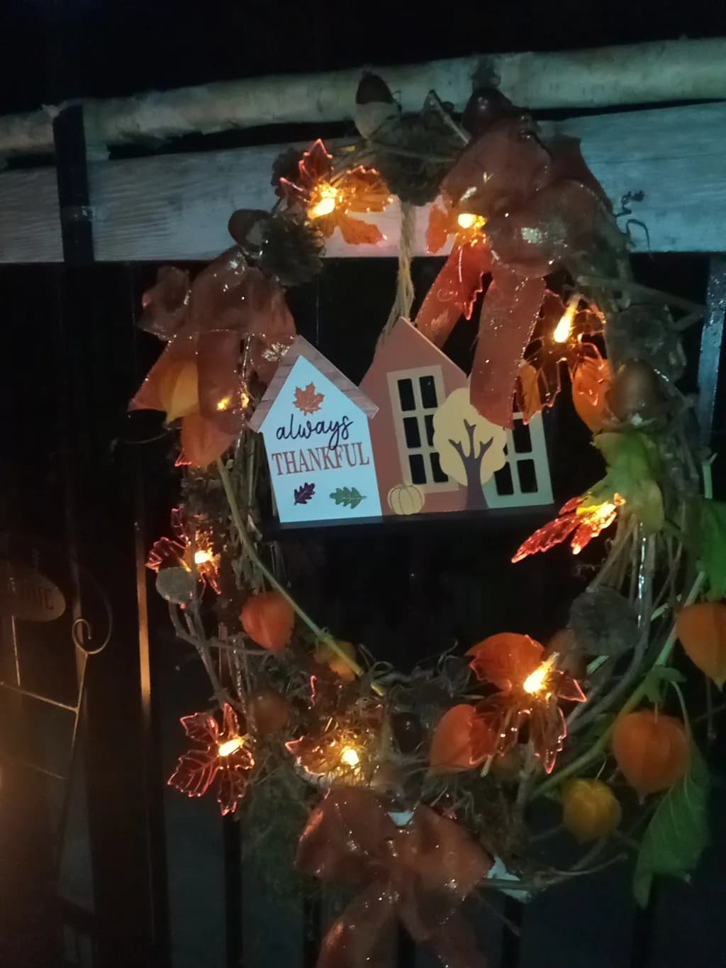 Autumn Glow: Always Thankful Wreath with Lights and Leaves