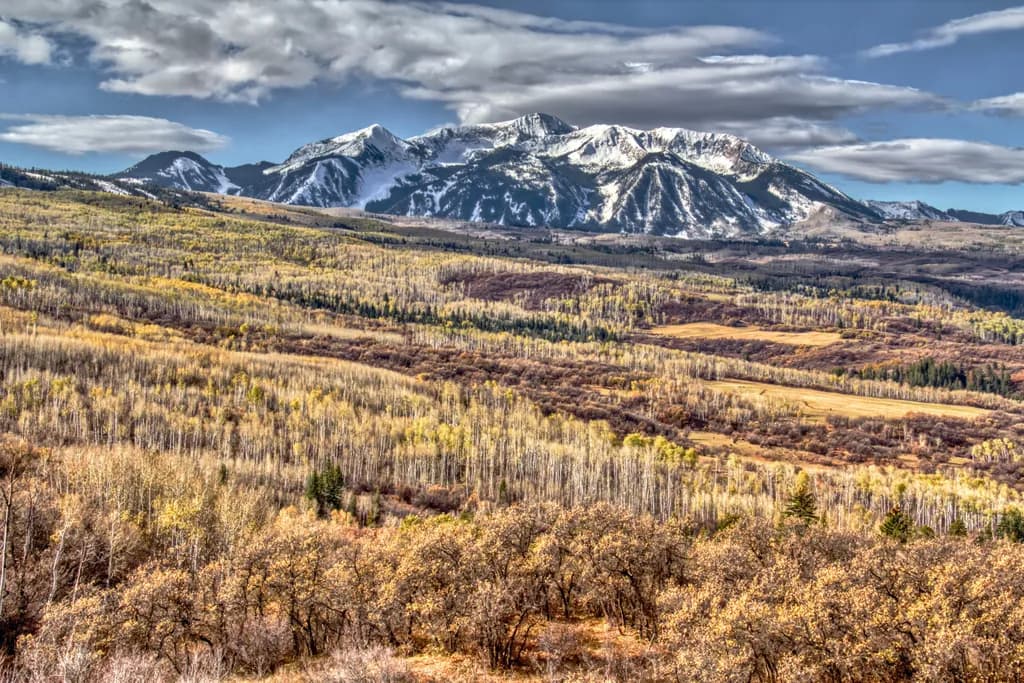 Majestic Autumn Peaks: A Scenic Journey Through Nature's Canvas